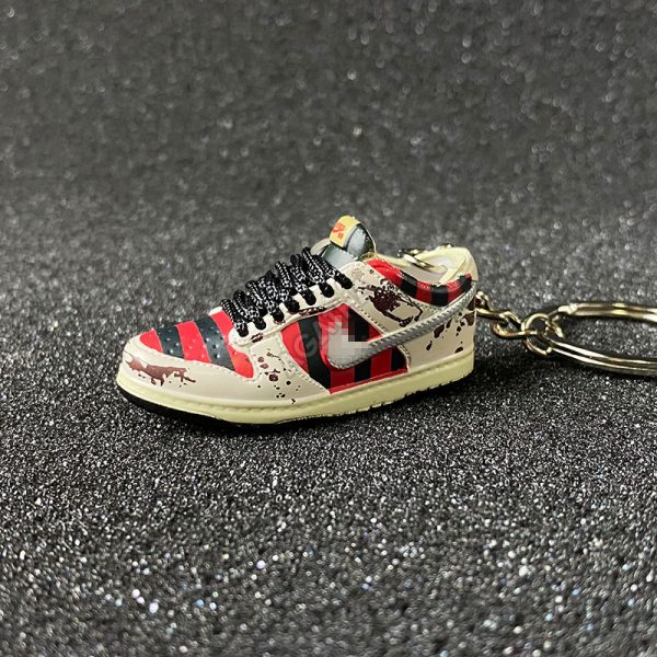 Nike Dunk SB Low Freddy Krueger