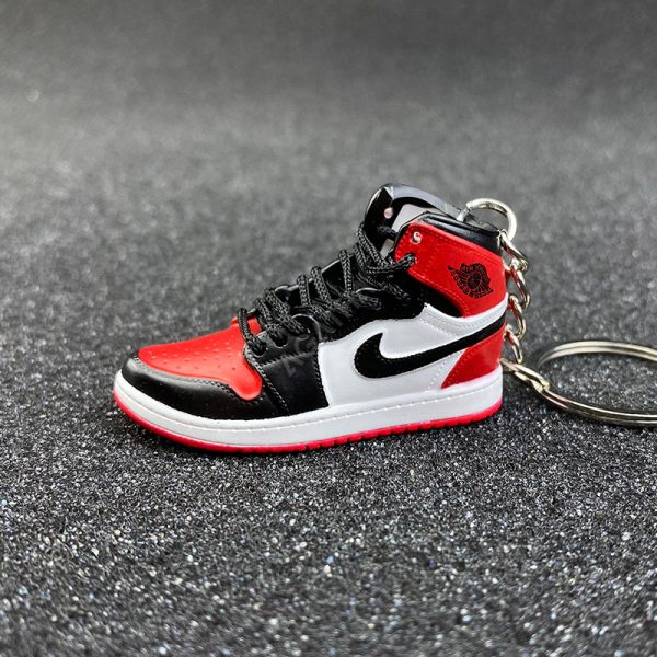 3D sneaker keychain wholesale mini shoe Air Jordan 1 Bred Toe