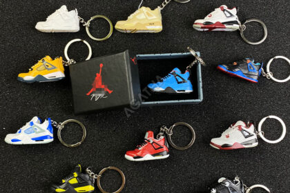 Air Jordan 4 AJ Retro 3d sneaker keychains with box wholesale mini shoe keyring