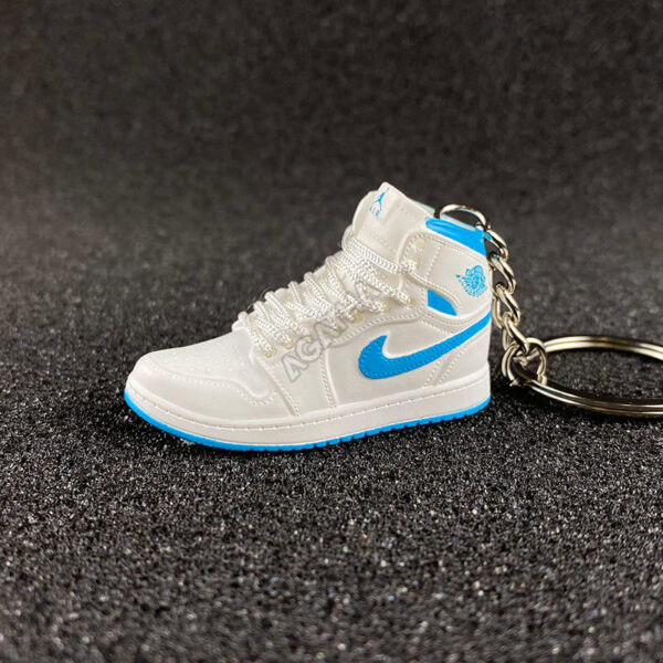 Jordan 1 Mid UNC (W) 3d mini sneaker keychains