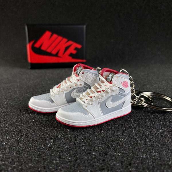 Jordan 1 Retro Hare Jordan (2015) 3D mini sneaker keychains